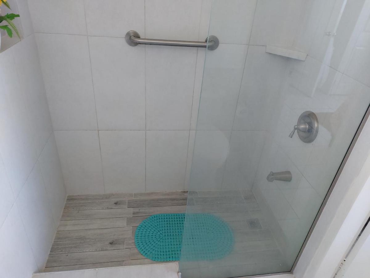 Apartment Contemporary Ocean View 2bed Carib Ocho Rios